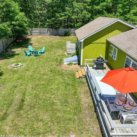 Fully Fenced Yard And Minutes To Bayside Beaches Eastham Exterior foto